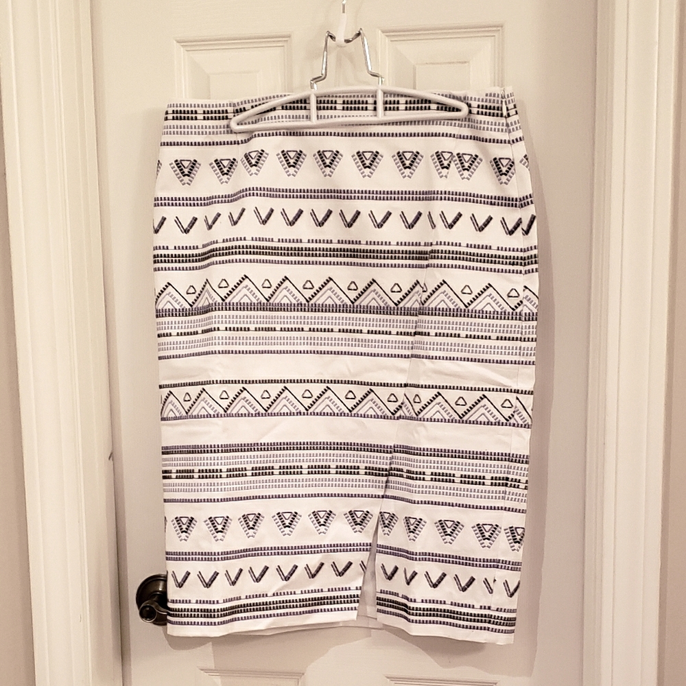 White House Black Market Skirt NWT